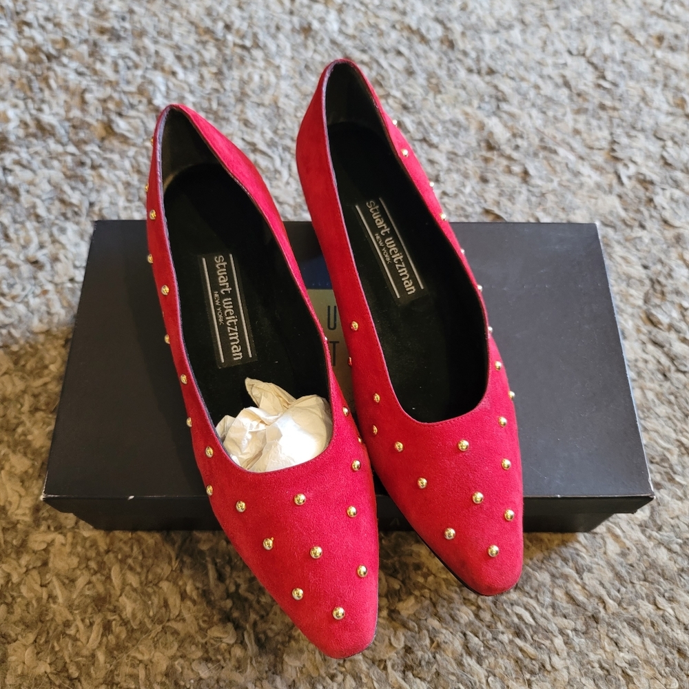 Vintage 1980s Stuart Weitzman Red Suede Studded Classic Pump size 7.5 N